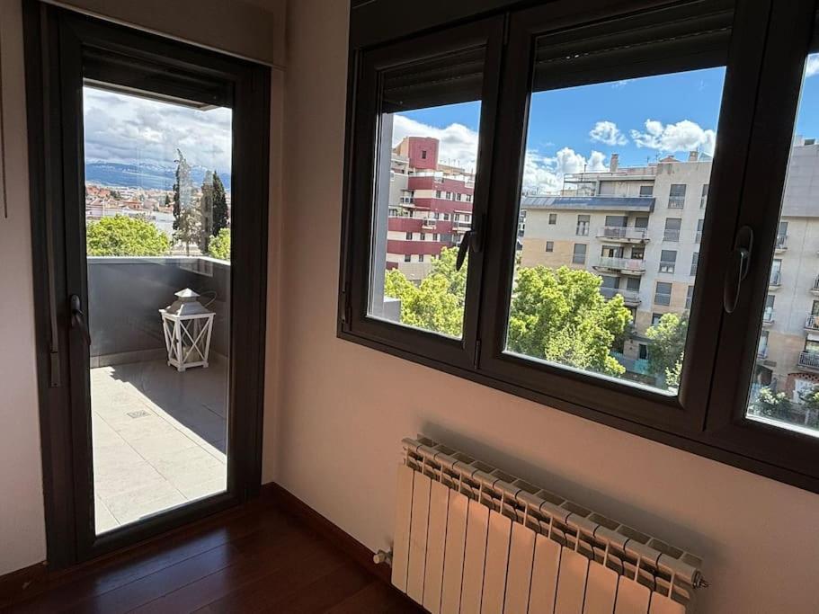 Apartamento Forum - Ciencias Гранада Экстерьер фото