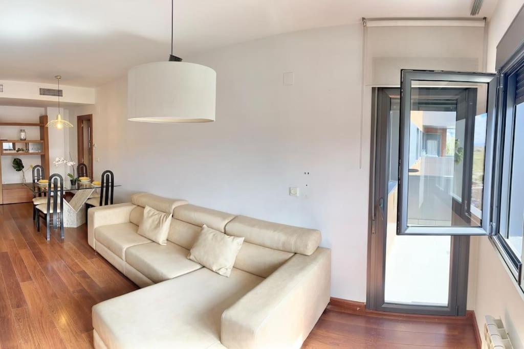 Apartamento Forum - Ciencias Гранада Экстерьер фото