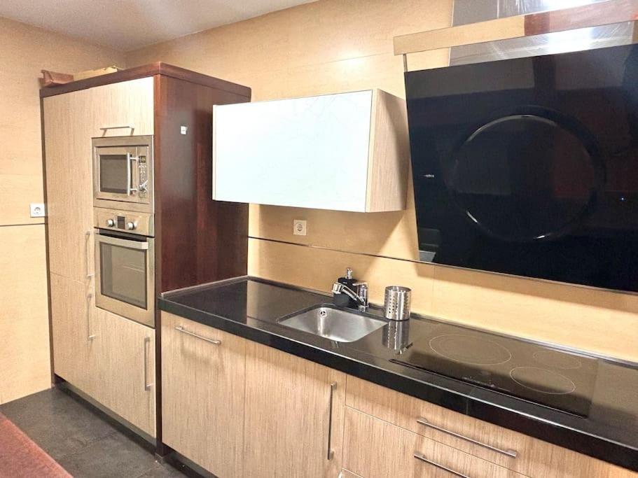 Apartamento Forum - Ciencias Гранада Экстерьер фото